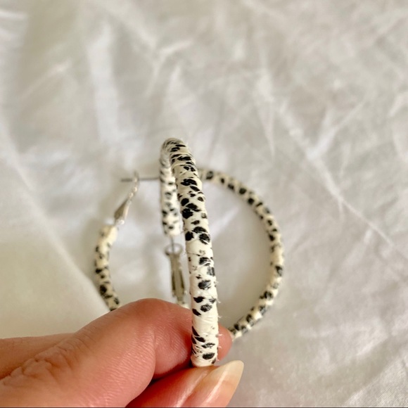 Snakeskin Wrapped Hoop Earrings - Picture 5 of 8